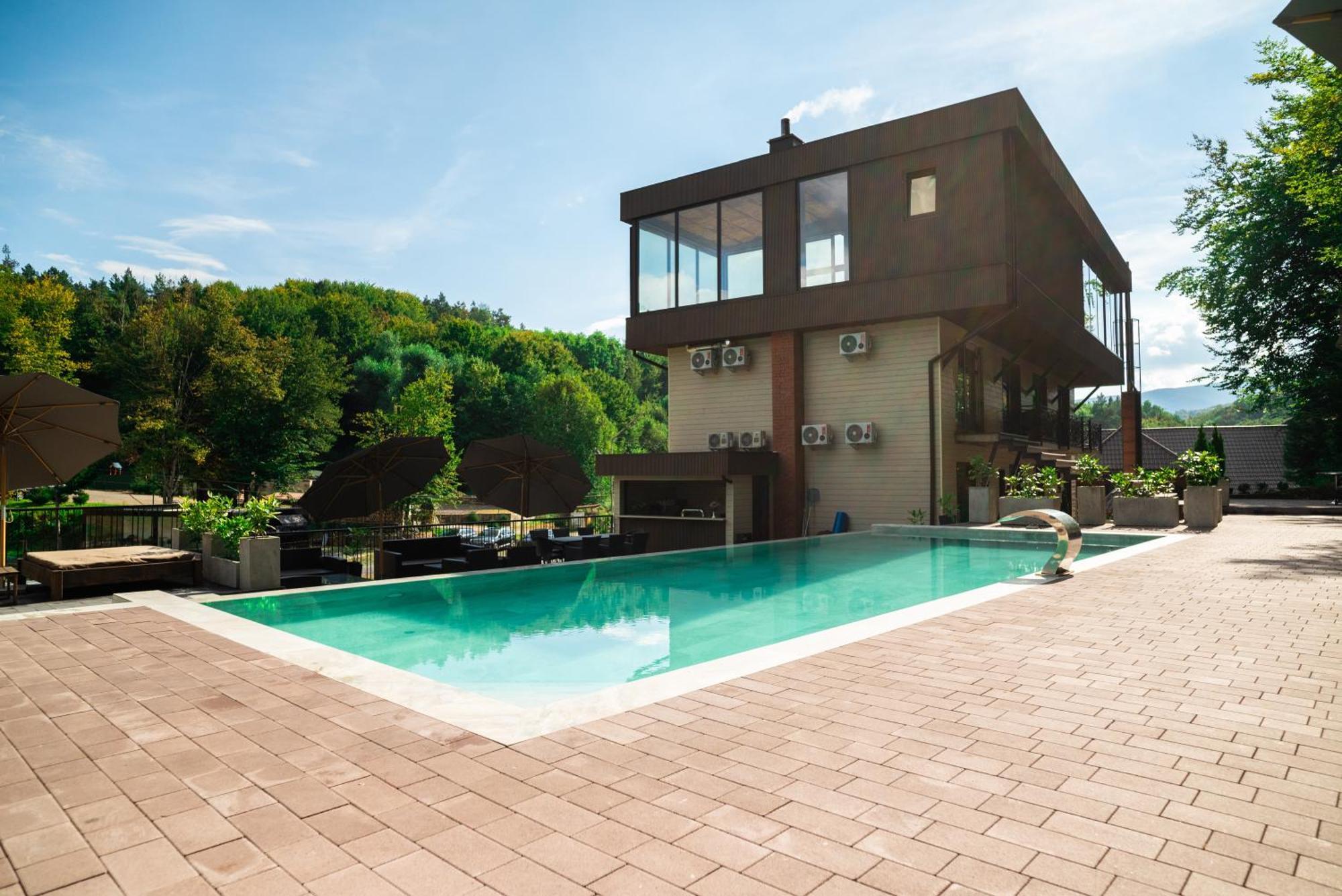 Oasis Karpat 3* Poljana