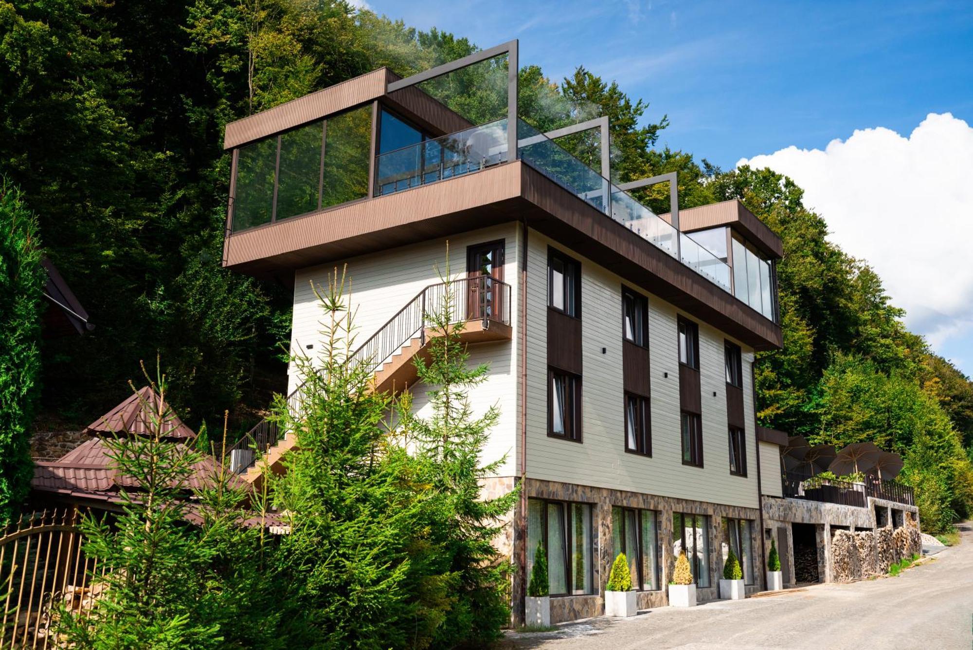 Oasis Karpat 3* Poljana