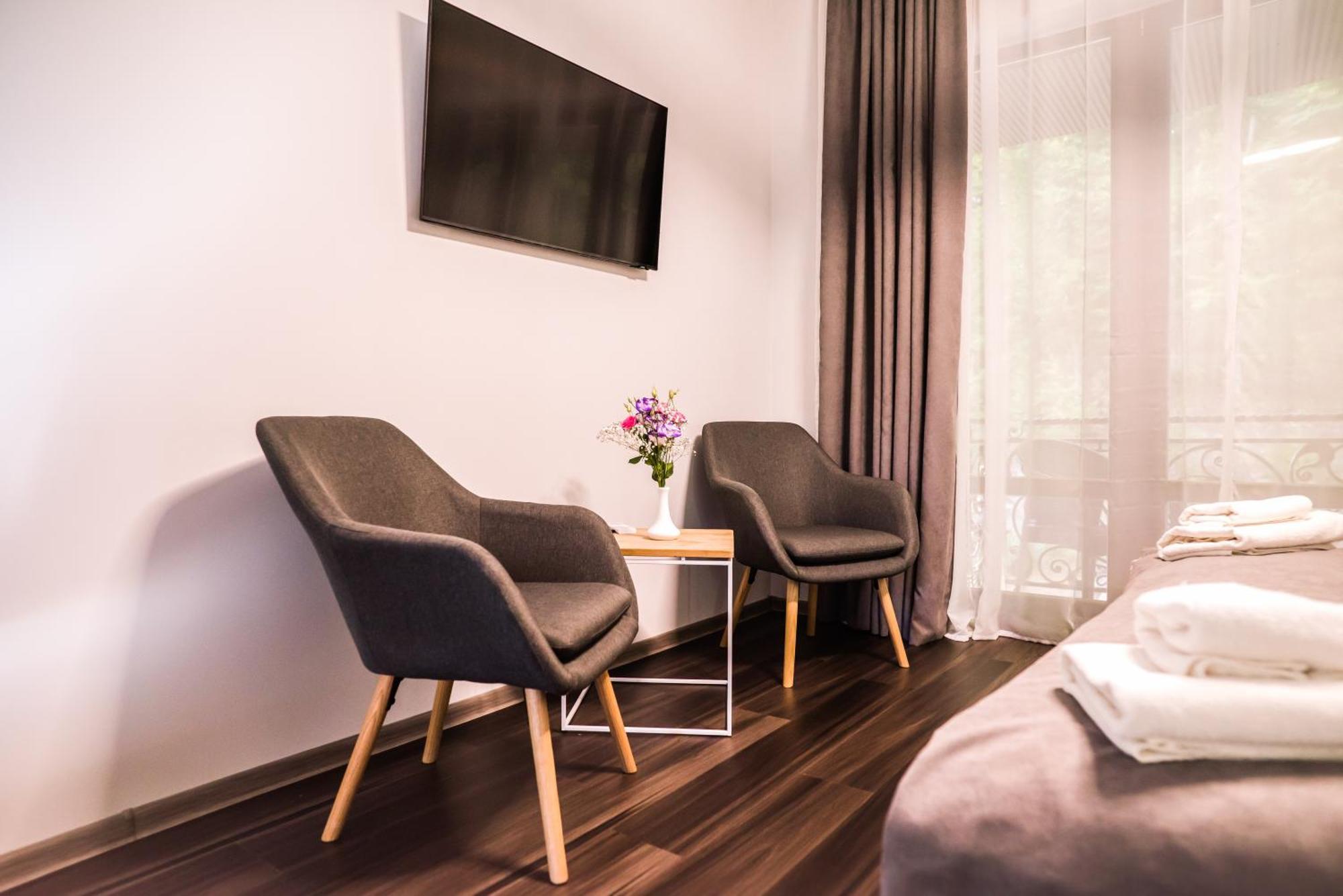 Oasis Karpat Hotel 3*